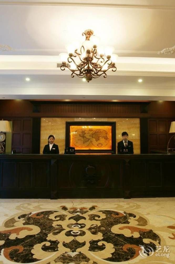 Big Apple Hotel Shantou Buitenkant foto