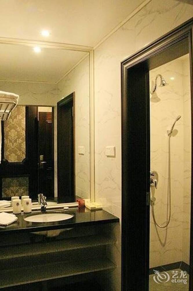 Big Apple Hotel Shantou Buitenkant foto